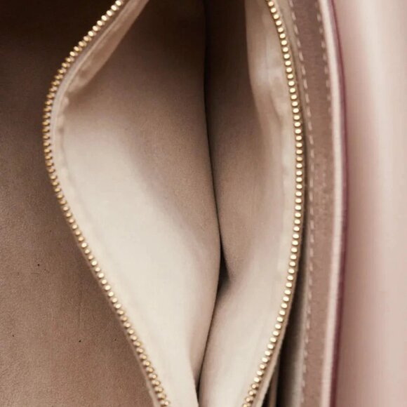 Louis Vuitton Beige Monogram Leather Very One Handle Bag - Picture 12 of 12